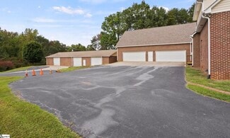 Plus de détails pour 37 E Mountain Creek Rd, Greenville, SC - Local d'activités à louer