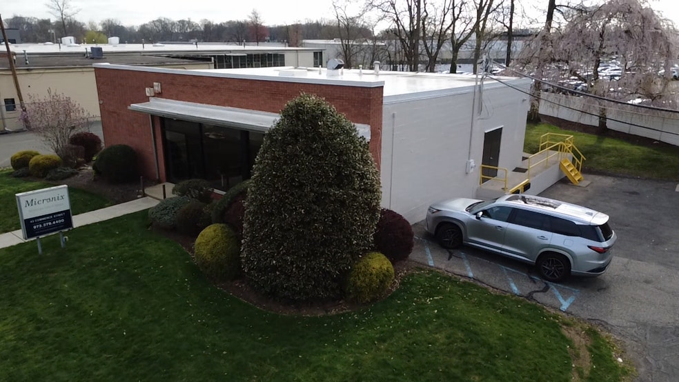 43 Commerce St, Springfield, NJ for sale - Building Photo - Image 2 of 9