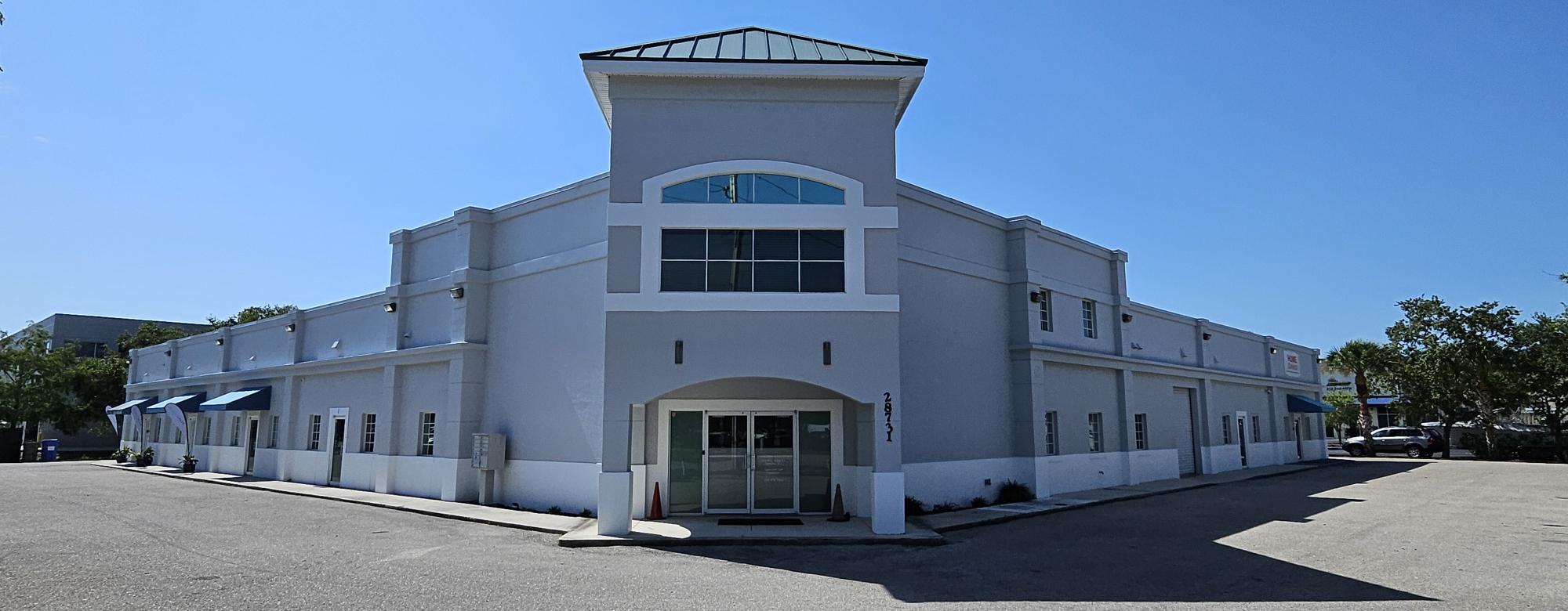 28731 S Cargo Ct, Bonita Springs, FL à louer Photo du bâtiment- Image 1 de 2