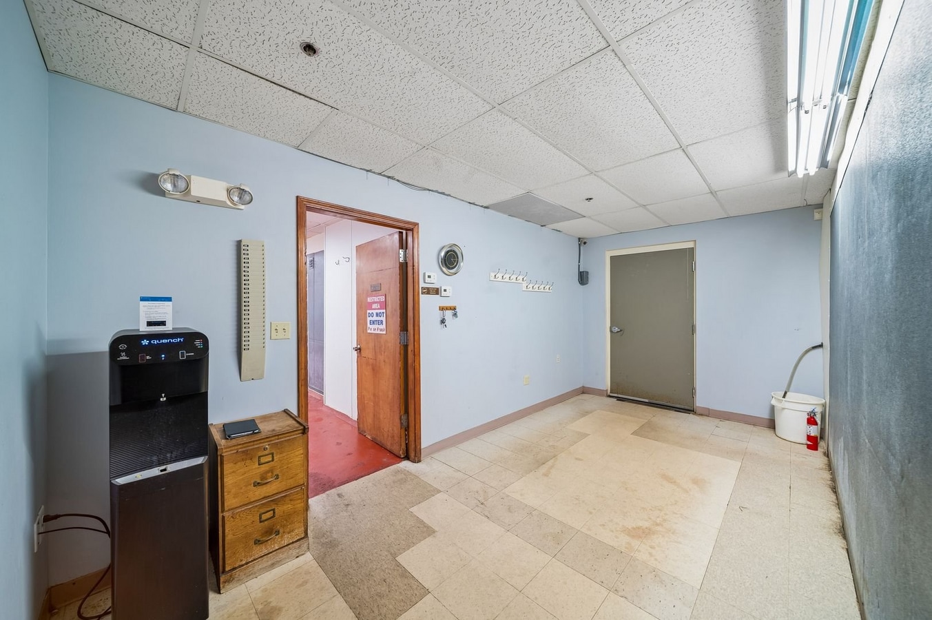 30W270 Butterfield Rd, Warrenville, IL 60555 - Unité 104 -  - Photo intérieure - Image 1 of 9