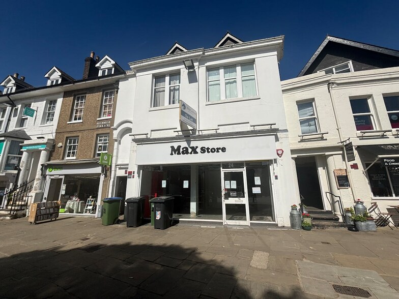 24 Carfax, Horsham à louer - Photo du bâtiment - Image 3 de 4