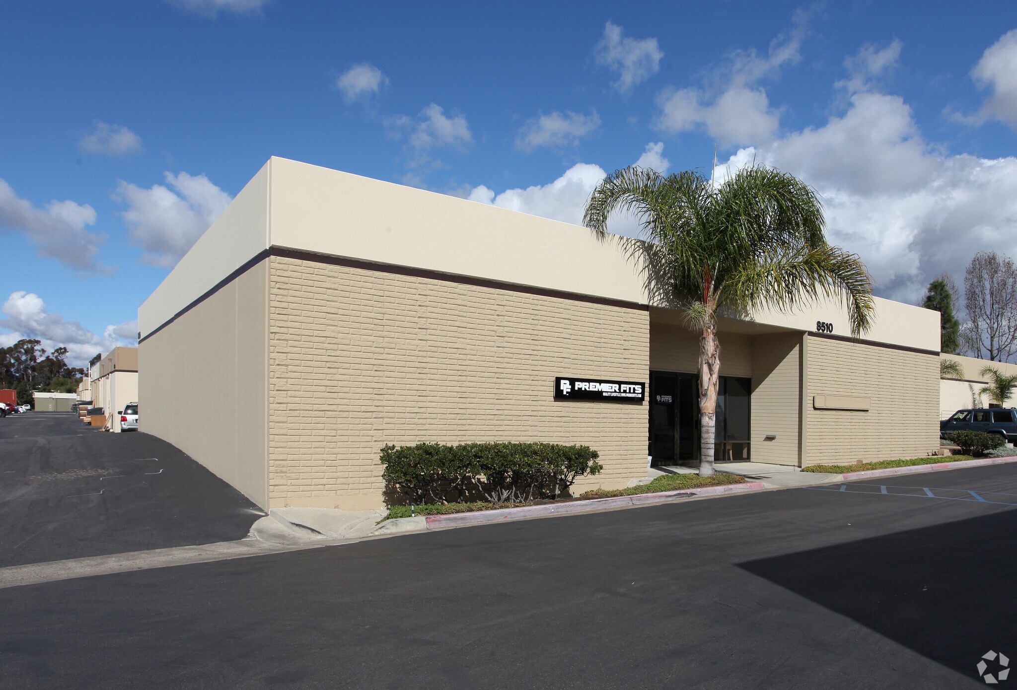 8510 Production Ave, San Diego, CA à vendre Photo du bâtiment- Image 1 de 3