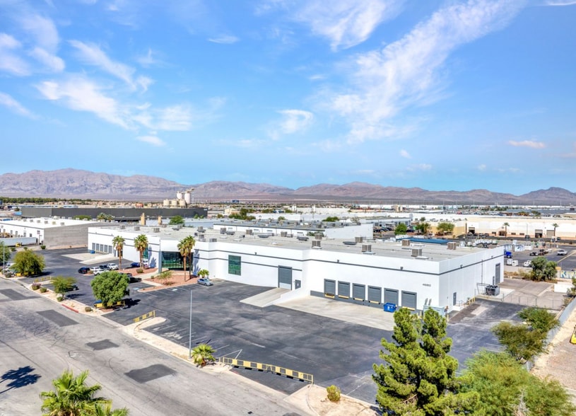 4580 N Walnut Rd, North Las Vegas, NV for lease - Building Photo - Image 2 of 6