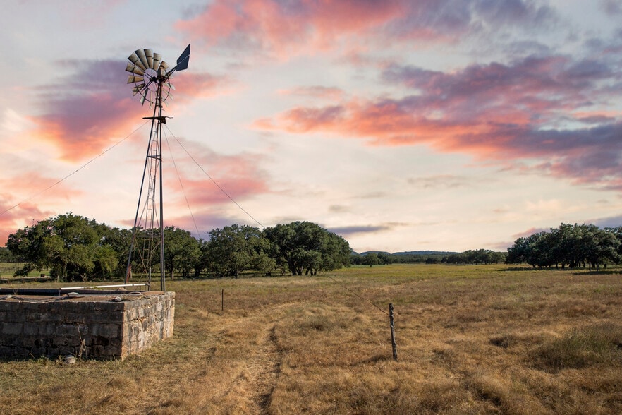 711 Main Street, Johnson City, TX for sale - Other - Image 2 of 40