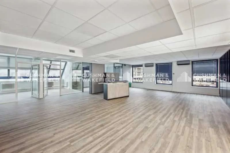 2 Rue De La Renaissance, Antony for lease Building Photo- Image 1 of 12