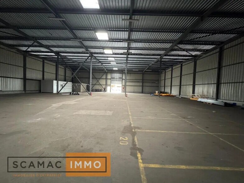 Industrial in Le Plessis-Pâté for lease - Interior Photo - Image 2 of 6