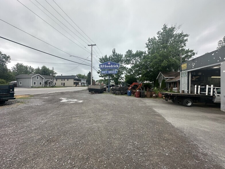 6530 Broadway St, Lancaster, NY à vendre - Photo du bâtiment - Image 3 de 21