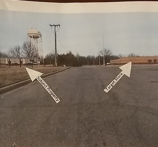 830 Goodman Rd W, Horn Lake, MS à vendre - Photo du bâtiment - Image 2 de 9