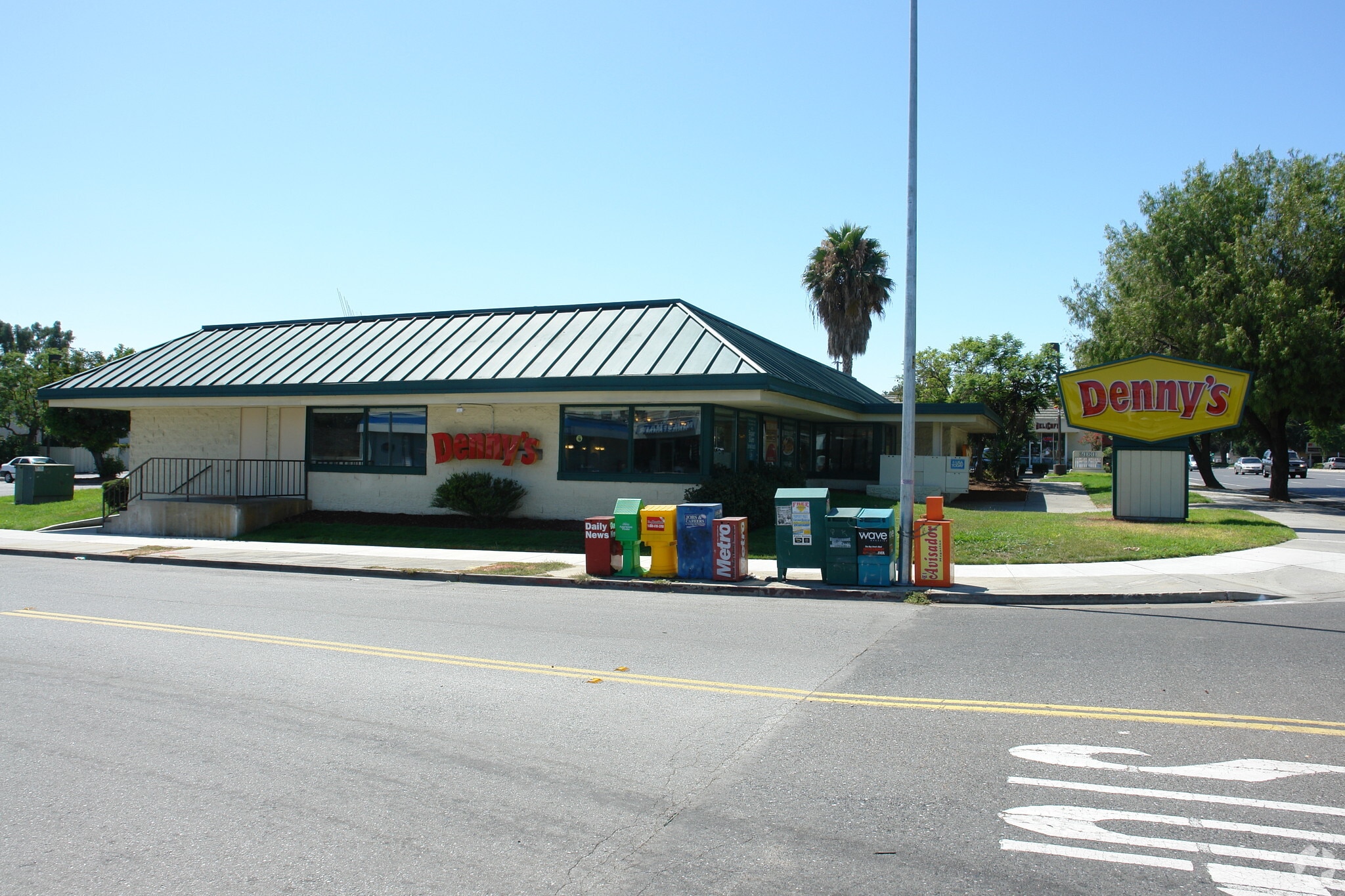 2060 S Bascom Ave, Campbell, CA for lease Primary Photo- Image 1 of 4