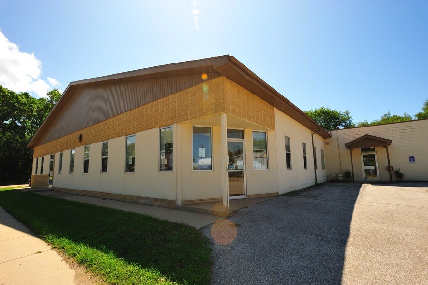 1286 Pipestone Rd, Benton Harbor, MI à louer - Photo du bâtiment - Image 2 de 12