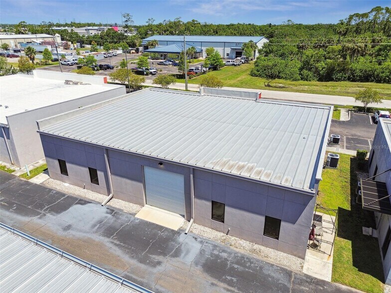 13908 Monroes Business Park, Tampa, FL à vendre - Photo du bâtiment - Image 3 de 25