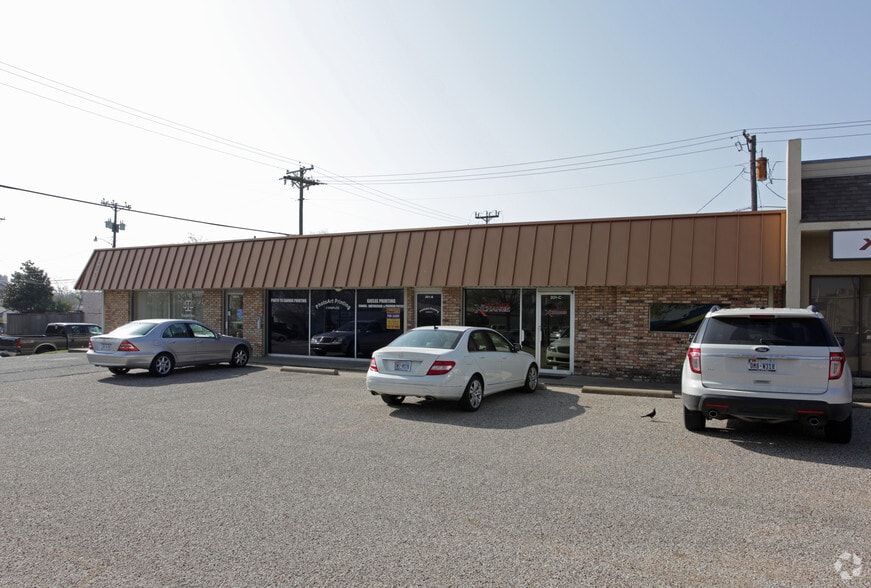 201 W Main St, Allen, TX for lease - Building Photo - Image 2 of 2