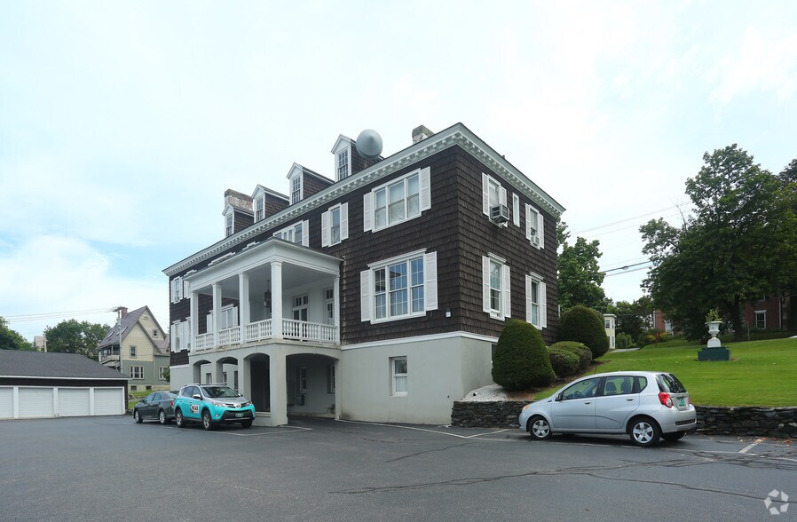 65 N Main St, Rutland, VT à louer - Photo du bâtiment - Image 3 de 3