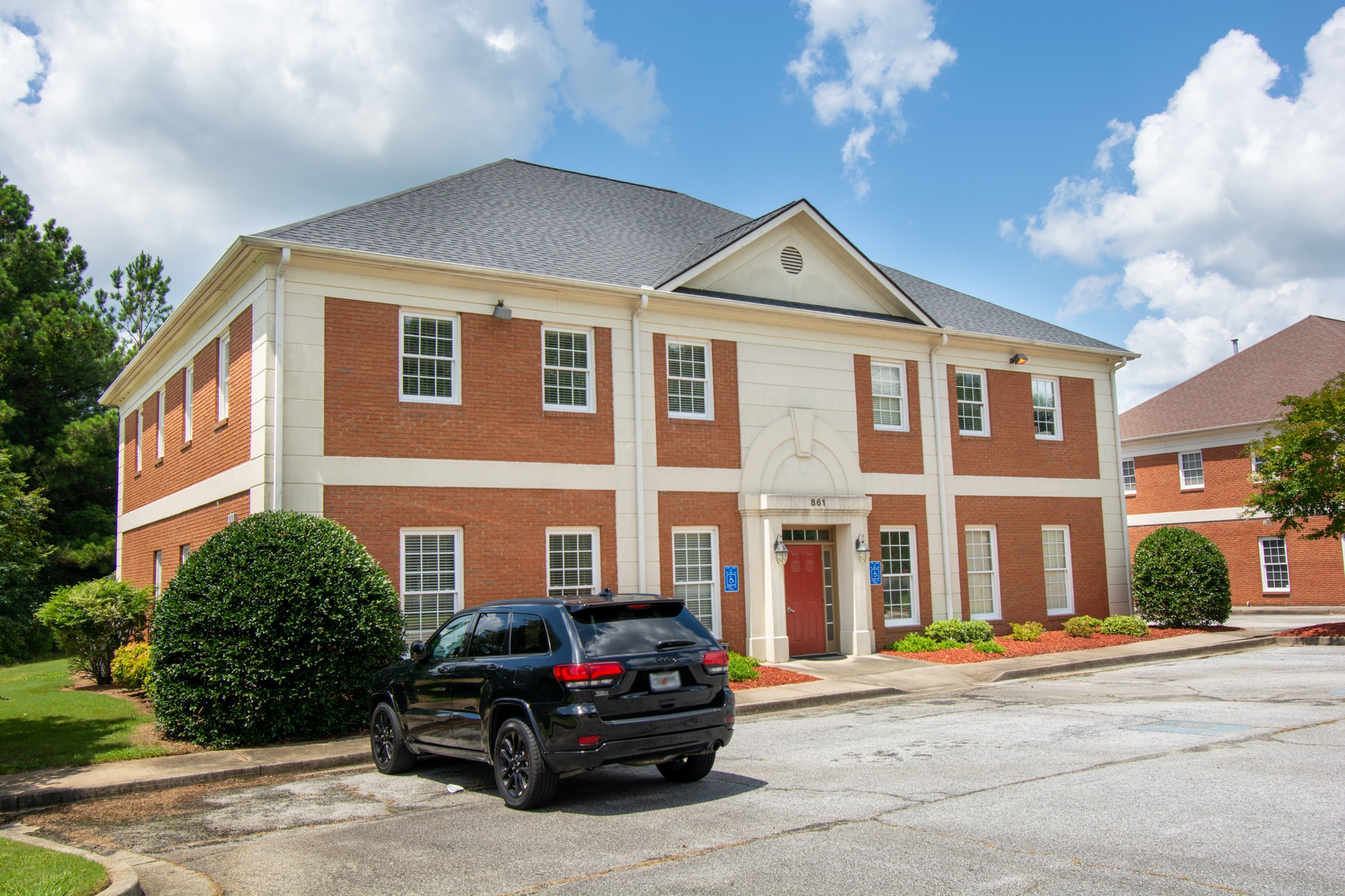 861 Commerce Dr SW, Conyers, GA à louer Photo du bâtiment- Image 1 de 11