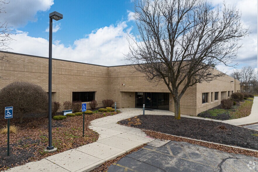 3385 Newmark Dr, Miamisburg, OH à vendre - Photo du bâtiment - Image 3 de 12