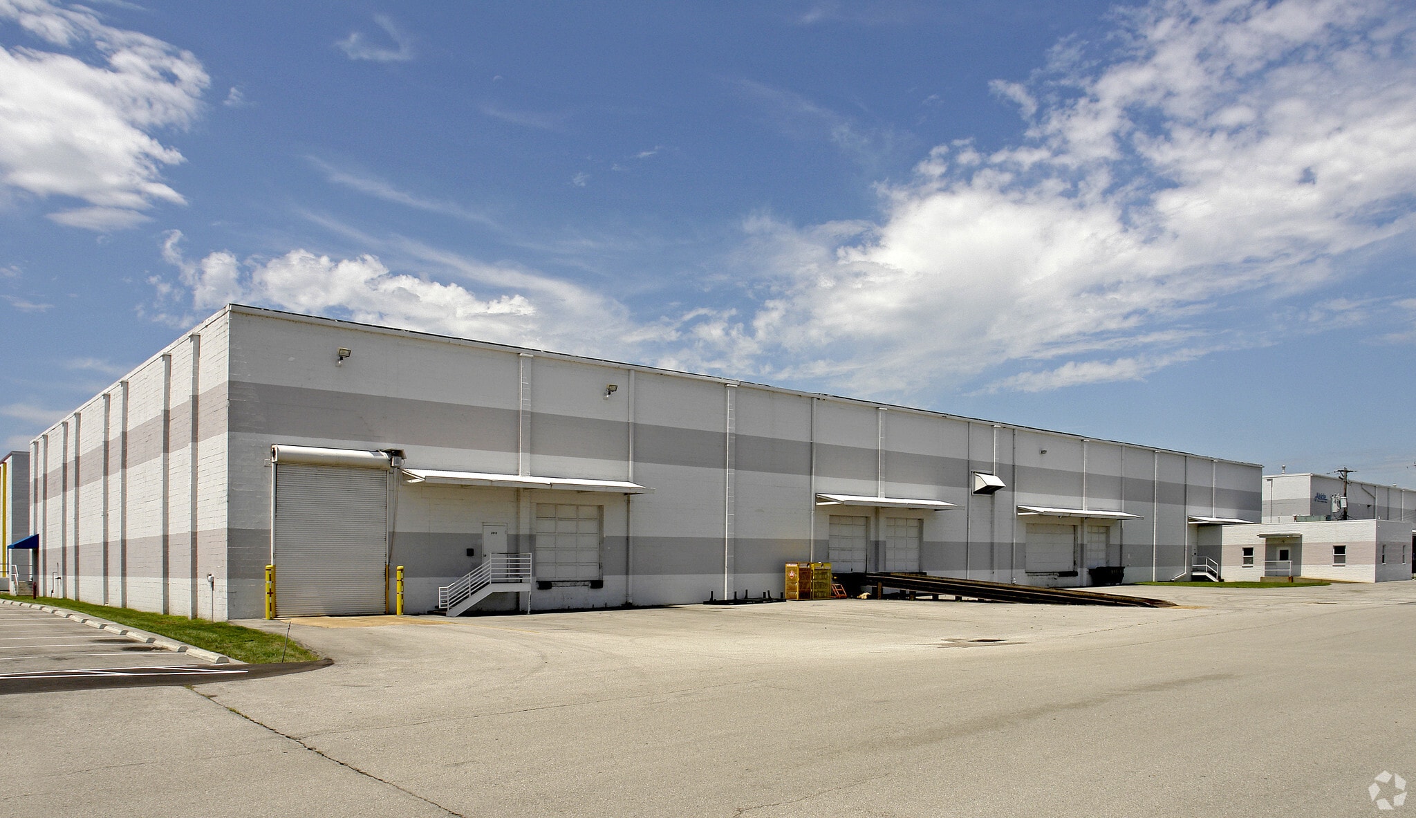 2012 Corporate 44 Dr, Fenton, MO for lease Primary Photo- Image 1 of 41