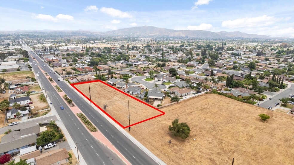 4290 Tyler St, Riverside, CA for sale - Building Photo - Image 1 of 10