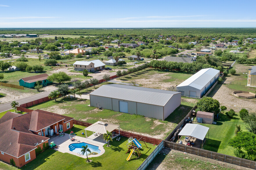 18024 Queen Palm Dr, Penitas, TX à vendre - Photo principale - Image 1 de 1