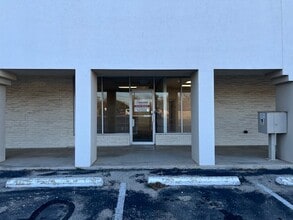 1801 Trimmier Rd, Killeen, TX for lease Building Photo- Image 1 of 18