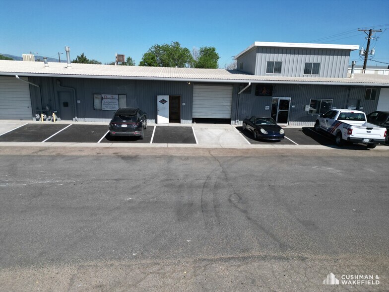 2002-2016 E Lincoln Ave, Fort Collins, CO à louer - Photo du bâtiment - Image 2 de 4
