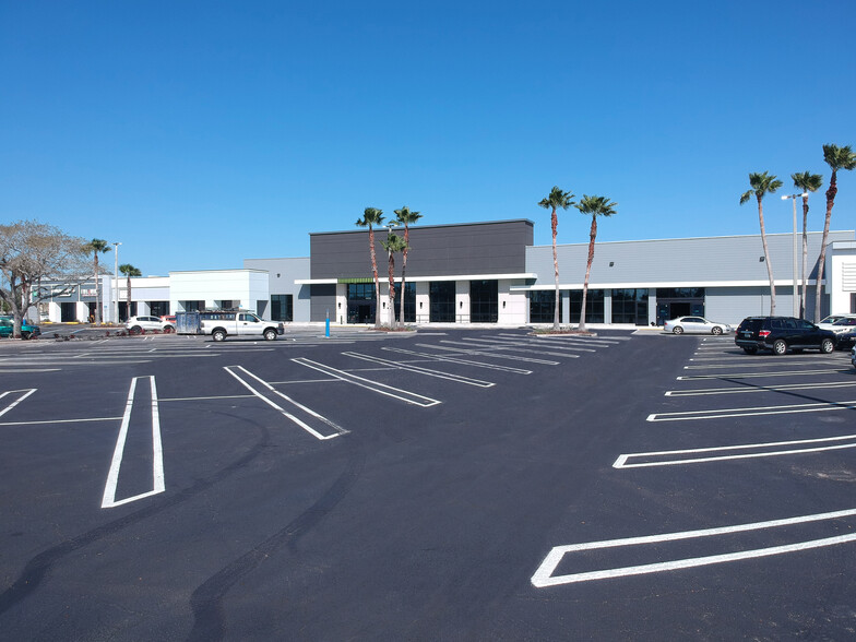 5502-5726 Cortez Rd W, Bradenton, FL for lease - Building Photo - Image 2 of 9