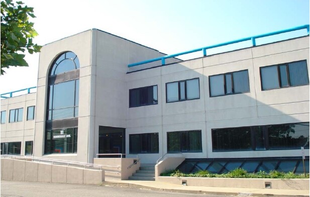 11 Vanderbilt Ave, Norwood, MA à louer Photo du bâtiment- Image 1 de 17