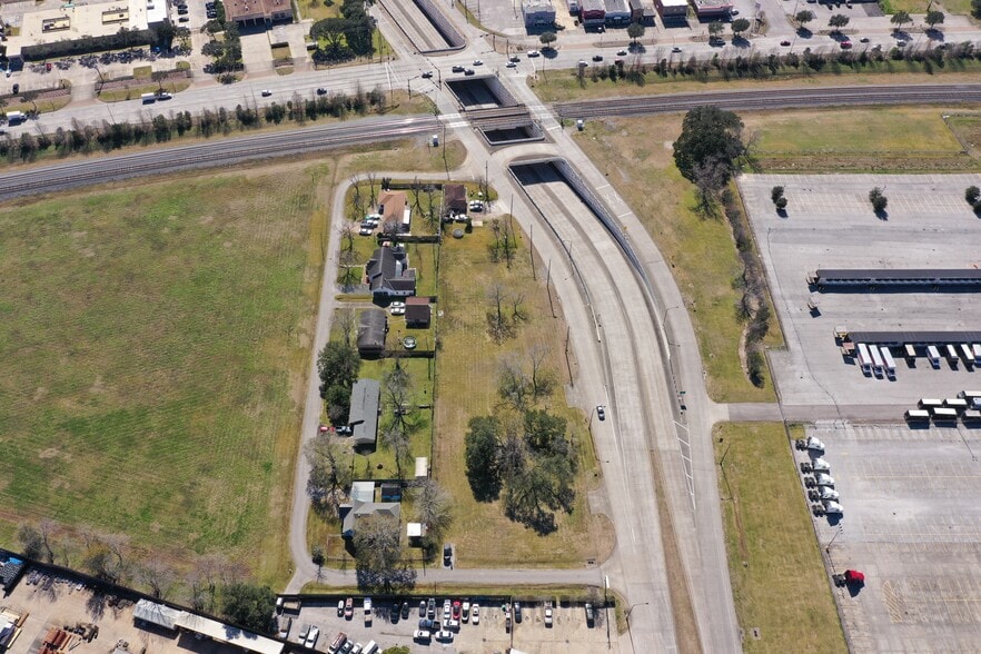 14027 Stafford, Stafford, TX for sale - Primary Photo - Image 1 of 15