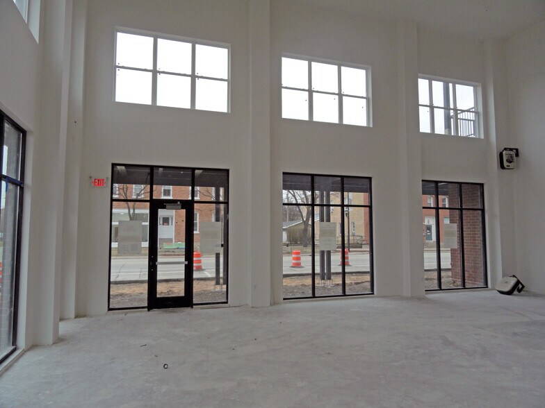 419 Donald Driver Way, Green Bay, WI à louer - Photo intérieure - Image 3 de 9