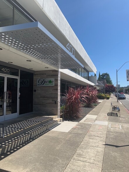 400-410 Estudillo Ave, San Leandro, CA à louer - Photo du bâtiment - Image 2 de 14