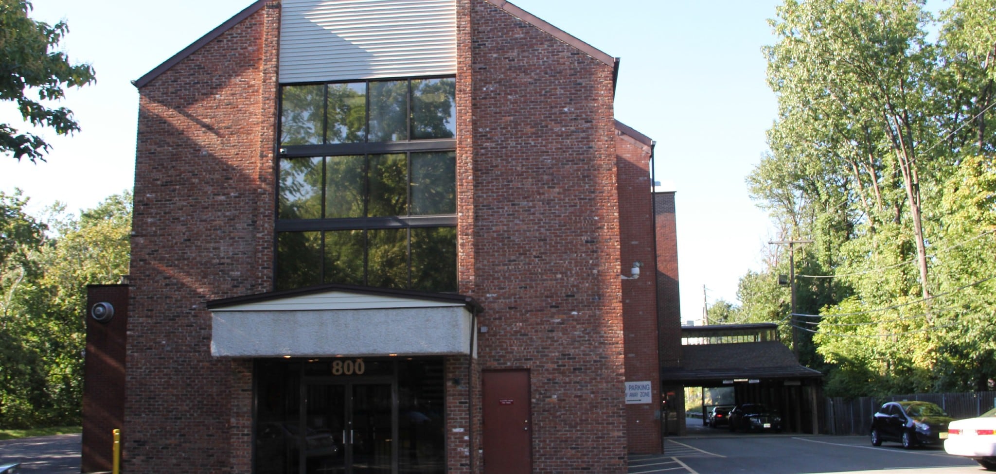 800 Bloomfield Ave, Nutley, NJ for lease Primary Photo- Image 1 of 17