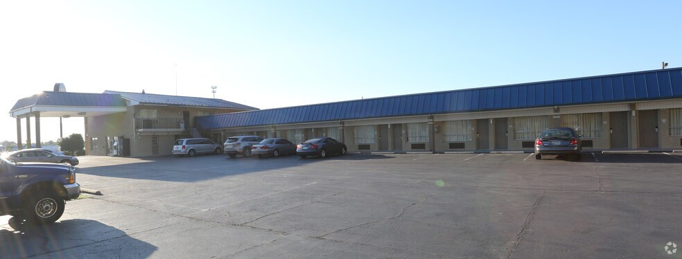 1414 John Harden Dr, Jacksonville, AR à vendre - Photo du bâtiment - Image 2 de 10