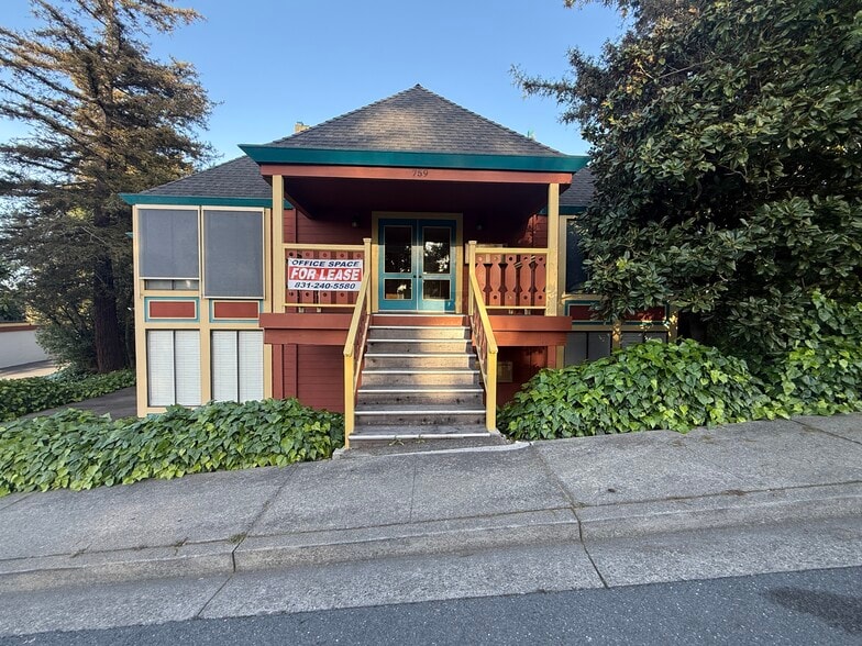 759 Appian Way, Pinole, CA for sale - Primary Photo - Image 1 of 4