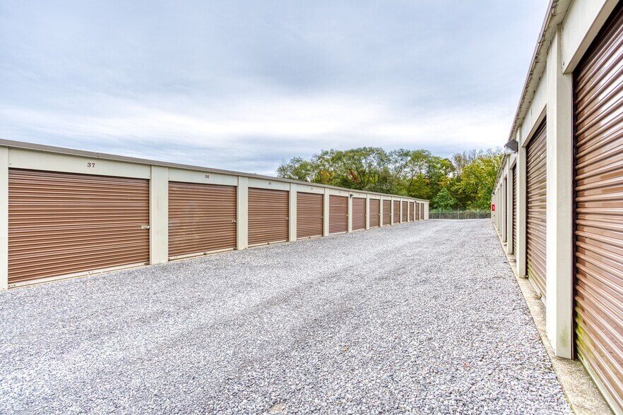 840 14th St SW dr, Hickory, NC à vendre - Photo du bâtiment - Image 2 de 3