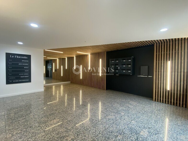 16 Rue Jean Jacques Rousseau, Issy-les-Moulineaux à louer - Hall d’entrée - Image 2 de 12