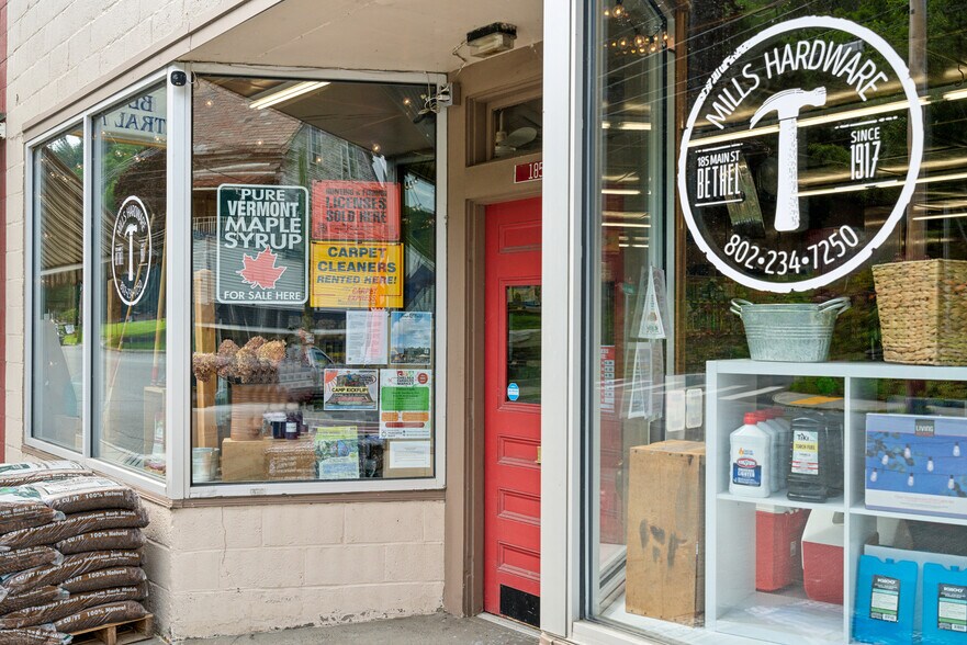 185 Main St, Bethel, VT à vendre - Photo du bâtiment - Image 2 de 46