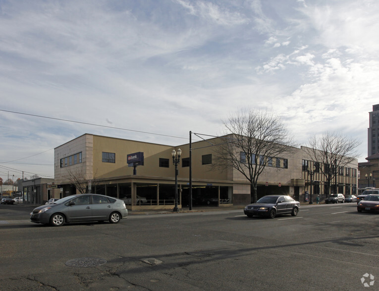 614-636 SE Grand Ave, Portland, OR for sale - Building Photo - Image 2 of 2