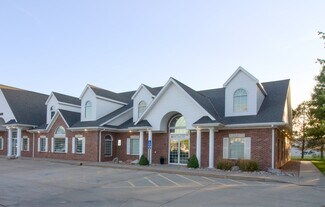 Plus de détails pour 5308 Parklane Pl, Kearney, NE - Bureau à vendre