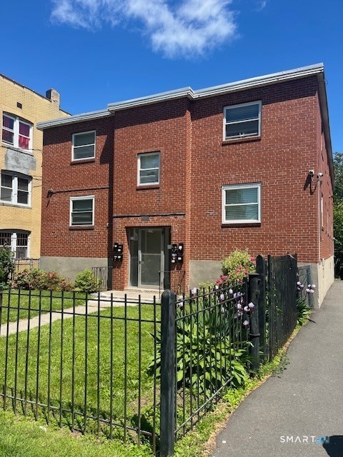 174-176 Hillside Ave, Hartford, CT for sale Primary Photo- Image 1 of 15