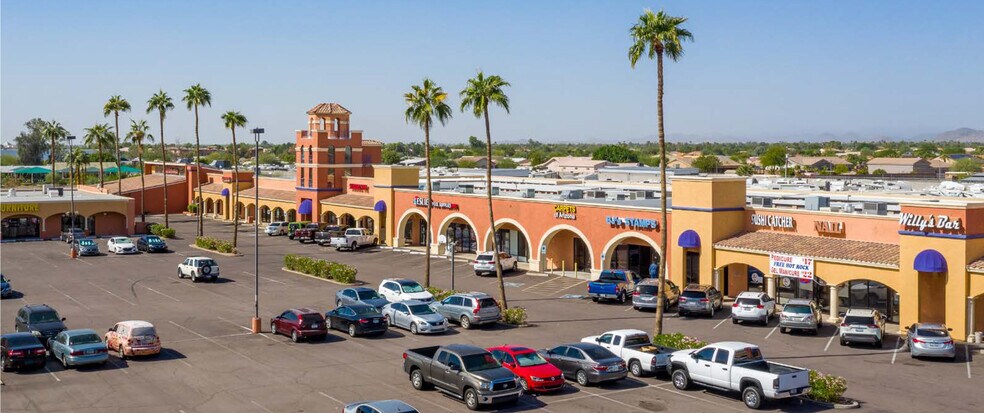 6300-6390 W Bell Rd, Glendale, AZ à louer - Photo du bâtiment - Image 3 de 7