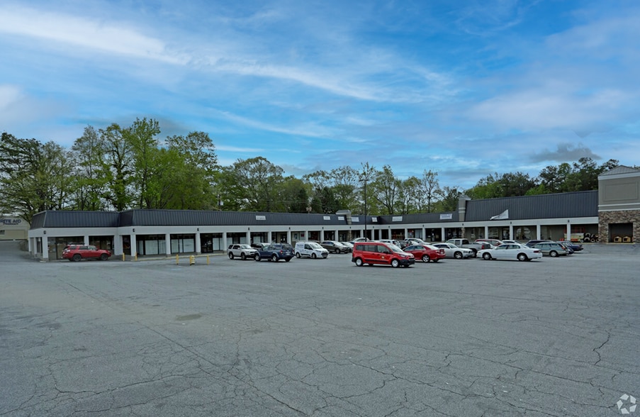 3951-3987 Lawrenceville Hwy, Tucker, GA à louer - Photo du bâtiment - Image 2 de 13