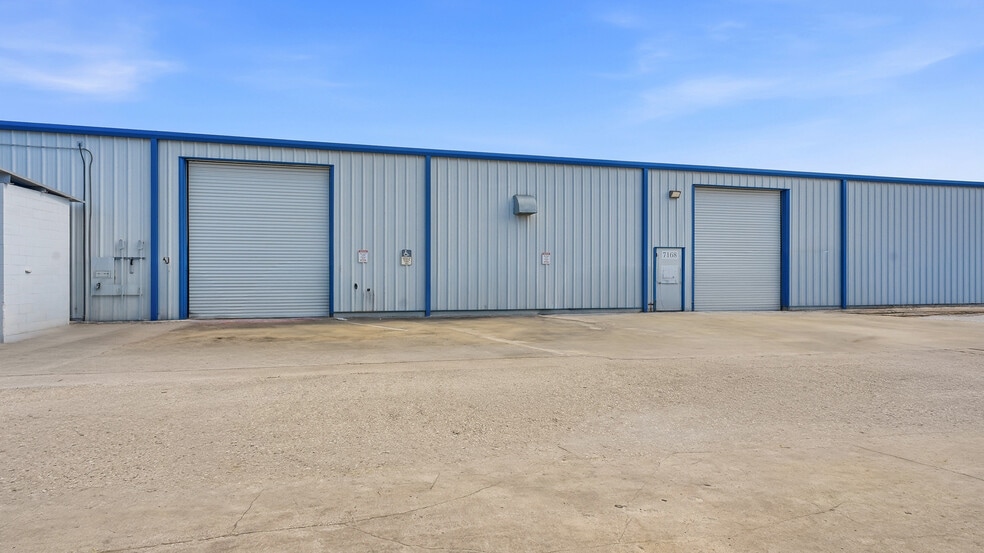 7140-7176 15th St E, Sarasota, FL for lease - Building Photo - Image 2 of 9