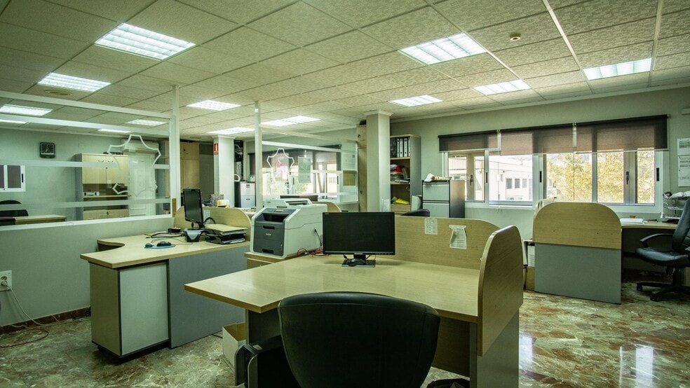 Industrial in Elda, Alicante for lease - Interior Photo - Image 3 of 18