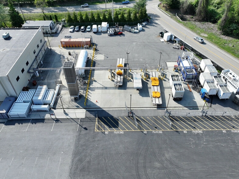 7 Distribution Center Cir, Littleton, MA for lease - Building Photo - Image 2 of 4