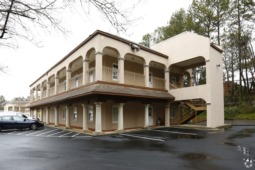 6251 Smithpointe Dr, Peachtree Corners, GA for lease - Building Photo - Image 2 of 8