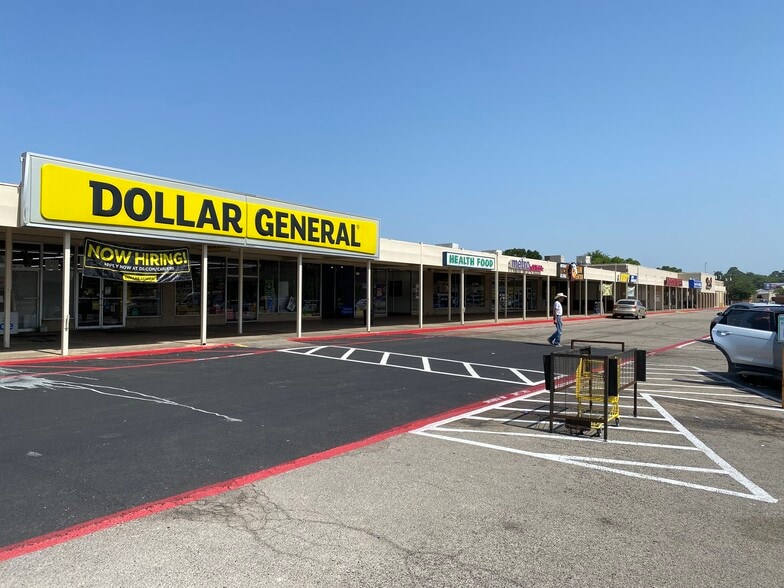 1185 S Broadway St, Sulphur Springs, TX à louer - Photo du bâtiment - Image 1 de 5