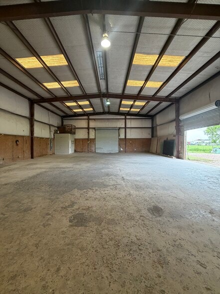 3825 FM 362 Rd, Brookshire, TX for lease - Building Photo - Image 2 of 10