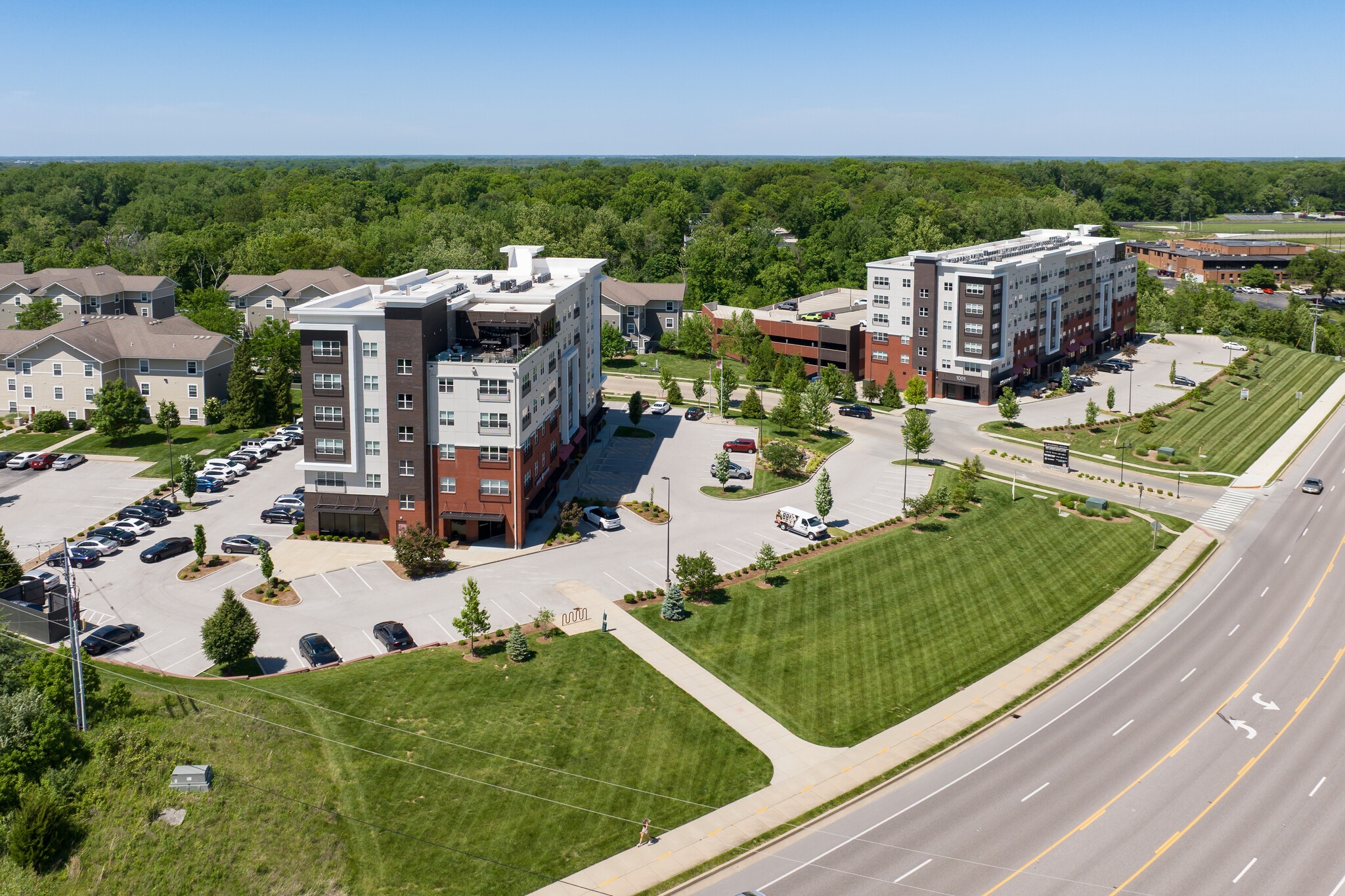 1010 Enclave Blvd, Edwardsville, IL for sale Building Photo- Image 1 of 66