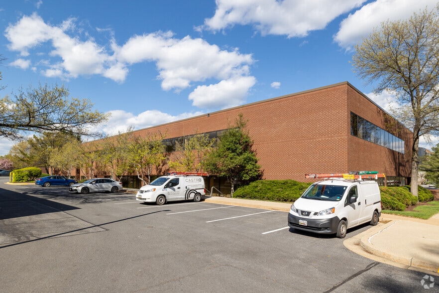 7520 Standish Pl, Rockville, MD for lease - Building Photo - Image 3 of 16