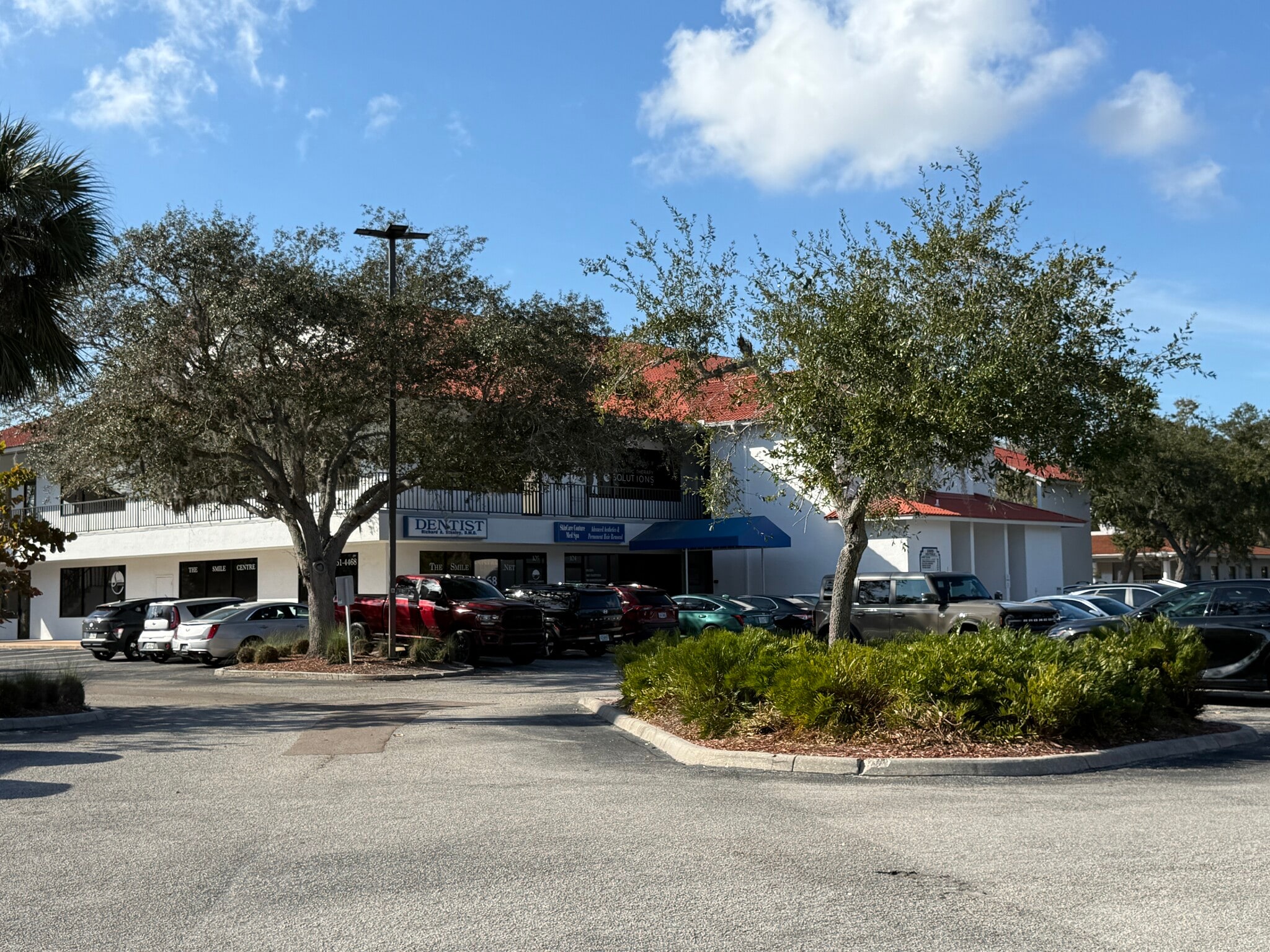 5881-5897 Whitfield Ave, Sarasota, FL for lease Primary Photo- Image 1 of 21