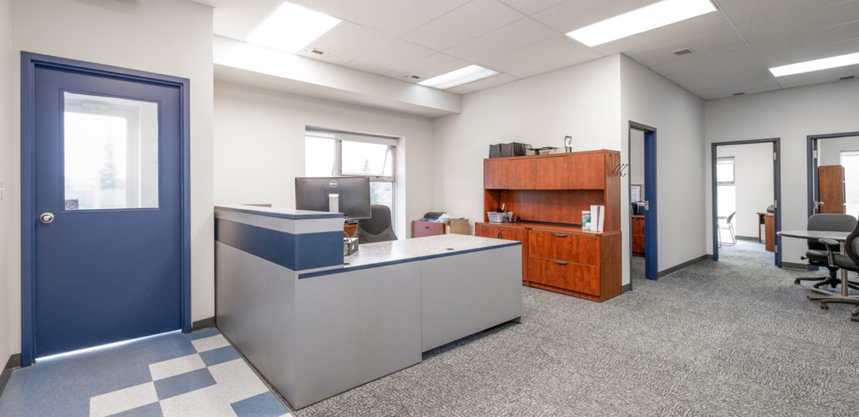 617 East Lake Rd NE, Airdrie, AB for sale Building Photo- Image 1 of 1